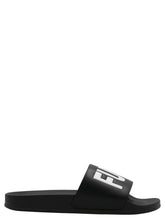 'VTMNTS Fuck Off' slides